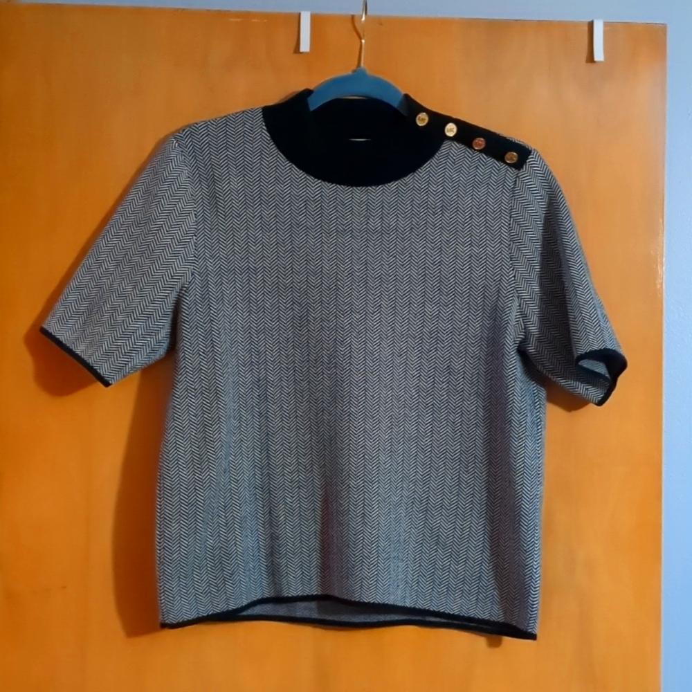 Michael Kors Black and White Herringbone Short Sleeve Sweater